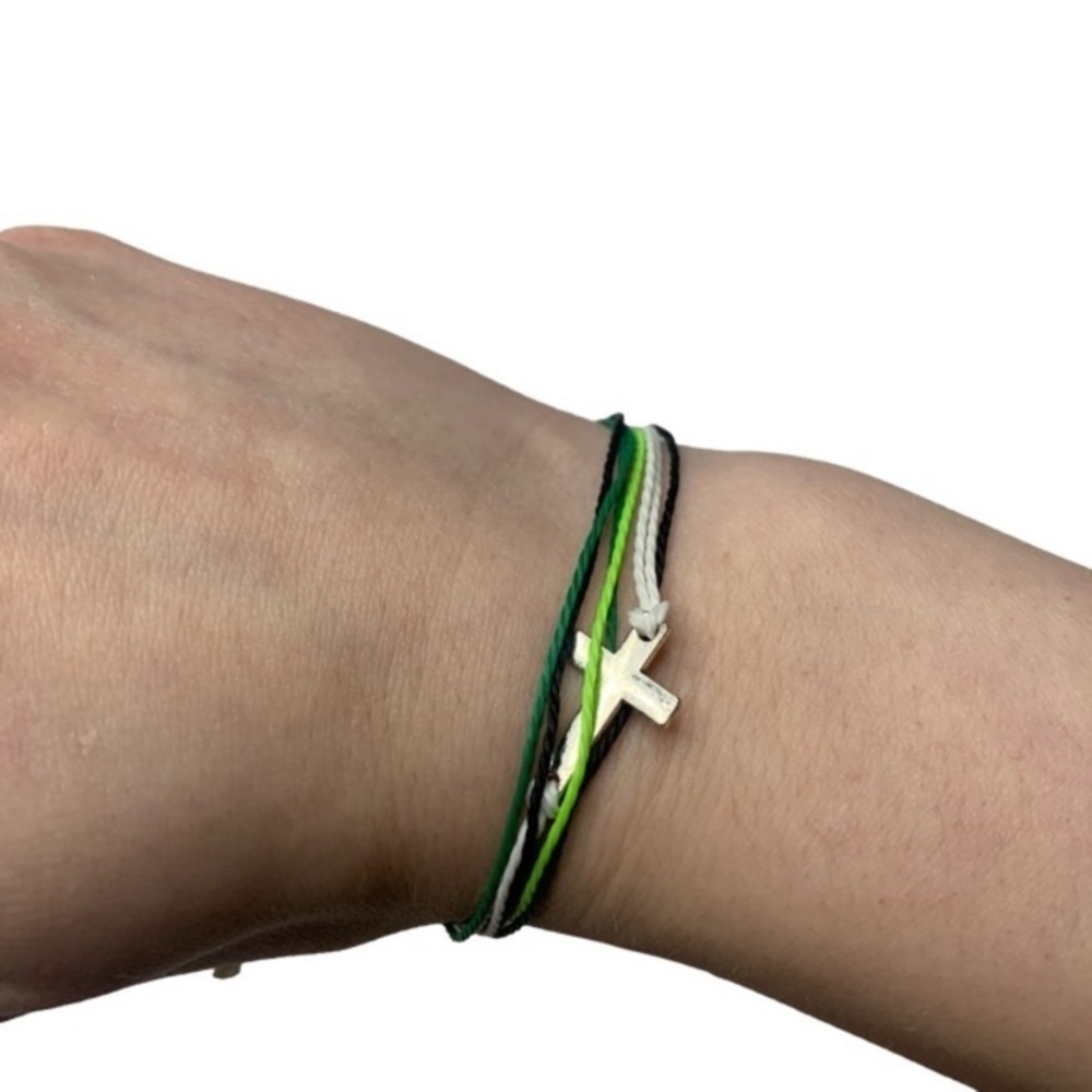 Cross bracelet